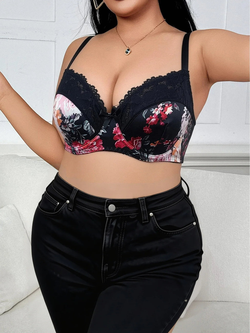 Black & Red Floral Lace Push-Up Bra