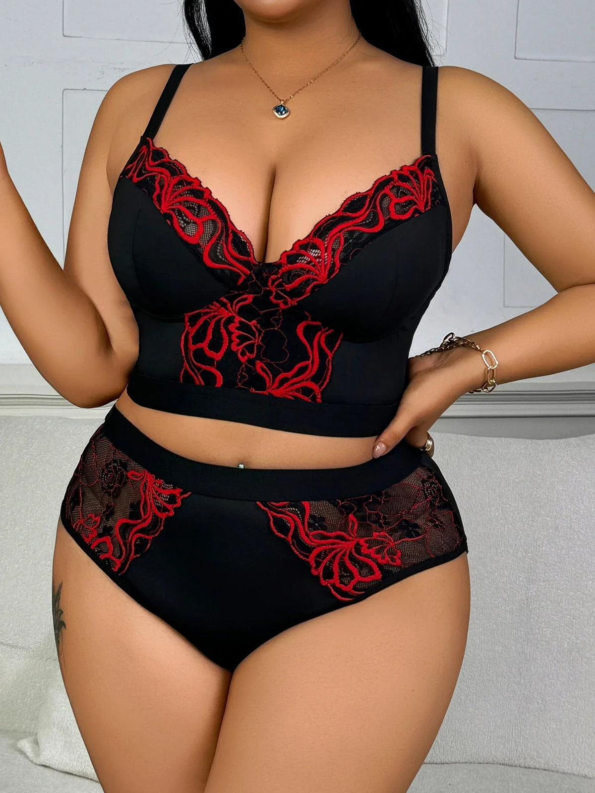 Black Red Embroidery Lace Splicing Lingerie Set Wireless Minimizer Bra Sheer Breathable Seamless