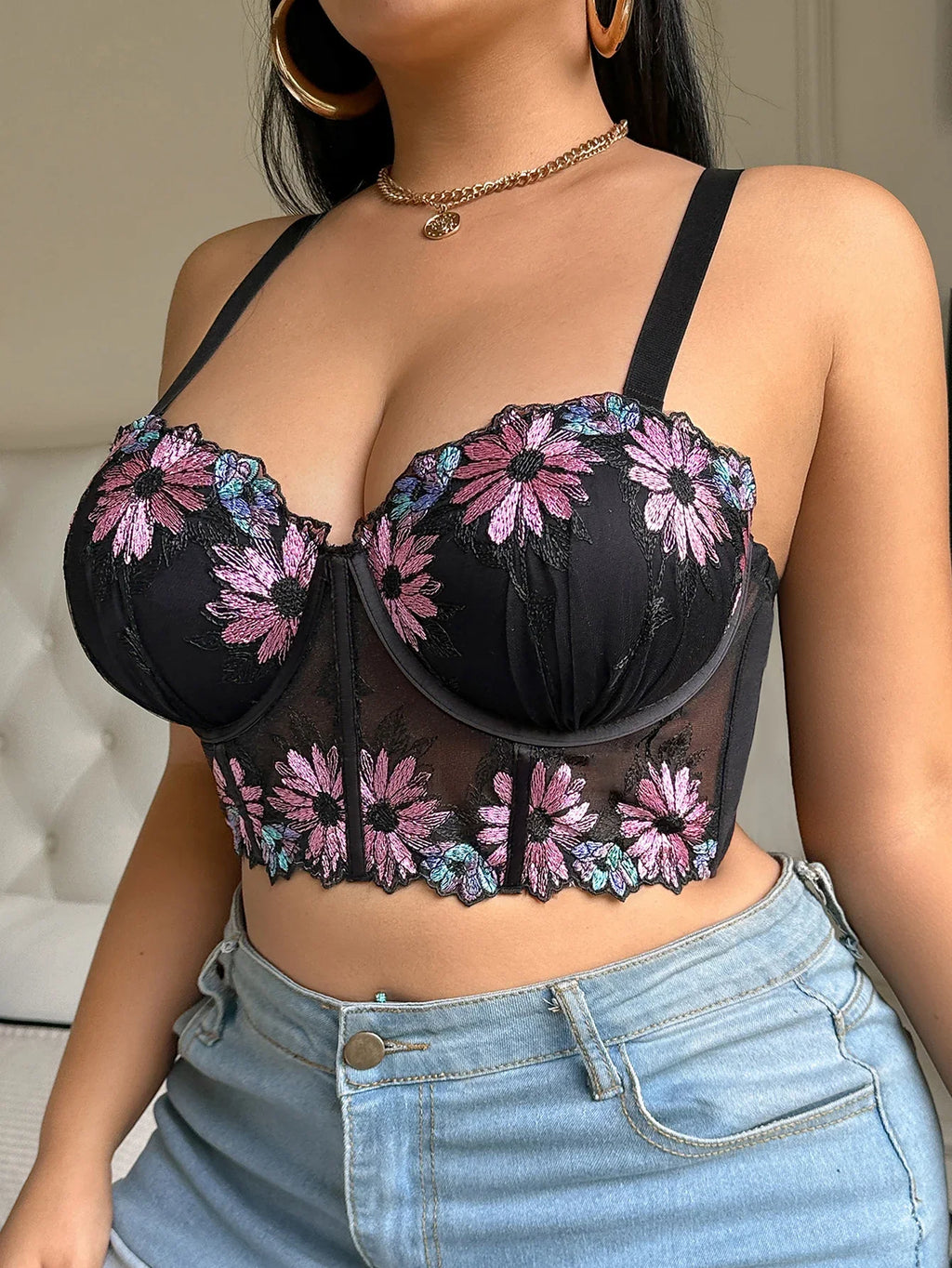D E Thin Cup Bras Lace Embroidered Floral Push up Bra Wide Shoulder Straps Soft Side Support Underwire Bra for Women