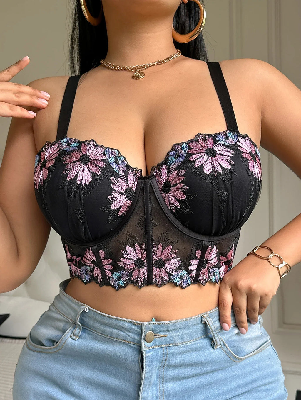 D E Thin Cup Bras Lace Embroidered Floral Push up Bra Wide Shoulder Straps Soft Side Support Underwire Bra for Women