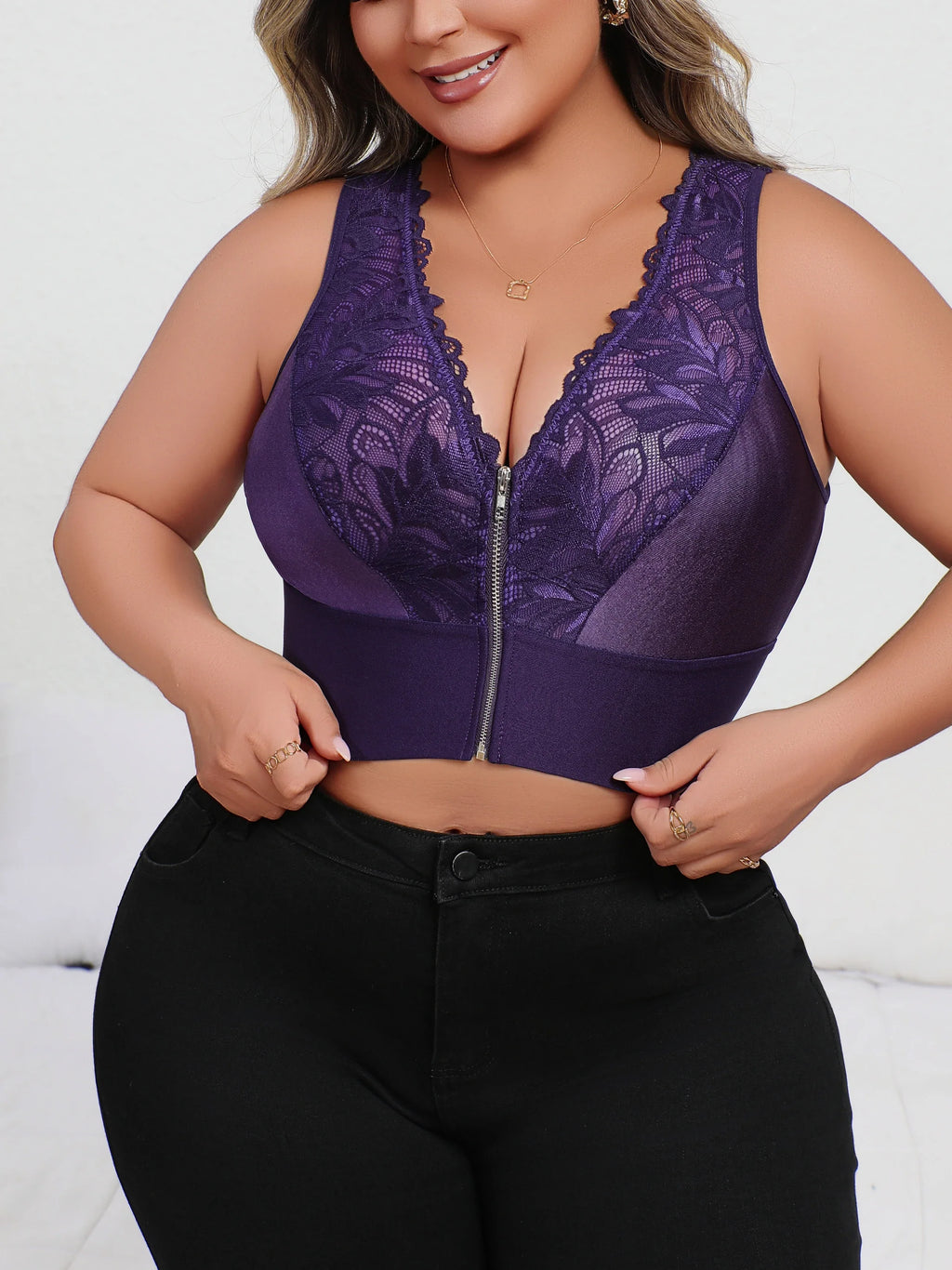 New Arrival Sexy Purple Embroidered Lingerie, Plunge Push-up Bra with Front Zip